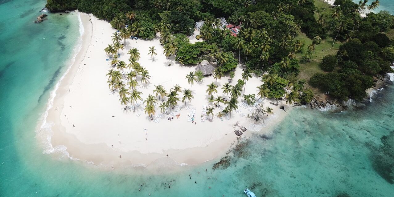 Die Bacardi Insel Cayo Levantado
